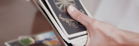 Tarot 2026: ¿Qué arcano te acompañará este año según tu signo? ✨ 🔮