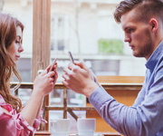 Descubre qué es lo que desmotiva a los hombres en la primera cita